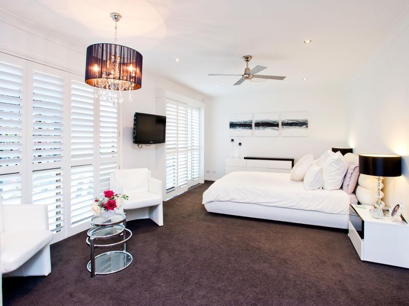 12 Seabreeze Street, Paradise Point QLD 4216