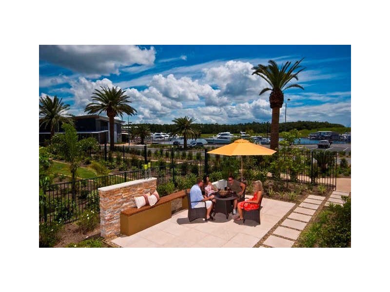 Hope Island QLD 4212