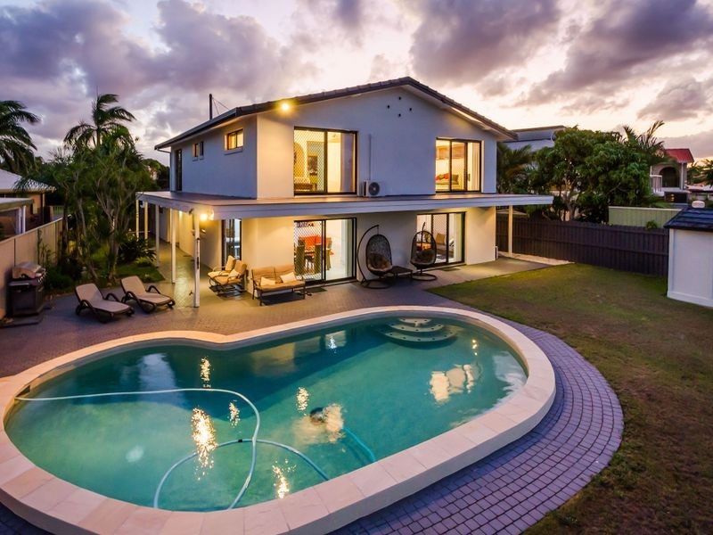 26 Walter Raleigh Crescent, Hollywell QLD 4216