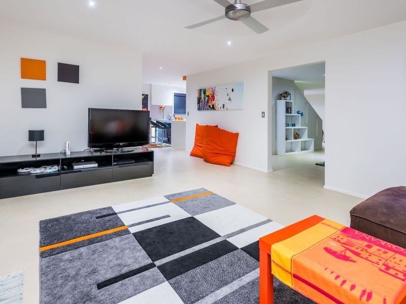 26 Walter Raleigh Crescent, Hollywell QLD 4216