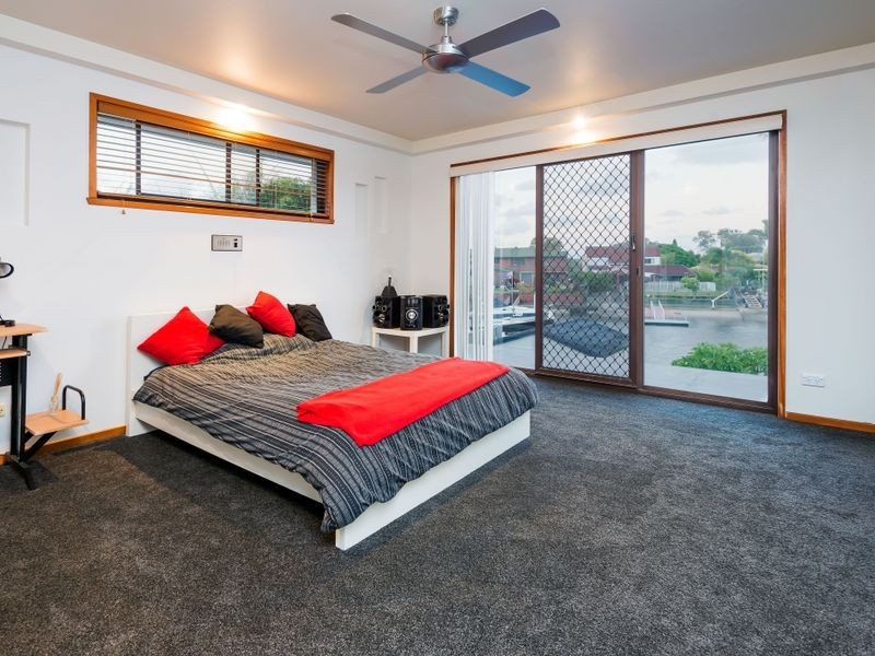 26 Walter Raleigh Crescent, Hollywell QLD 4216