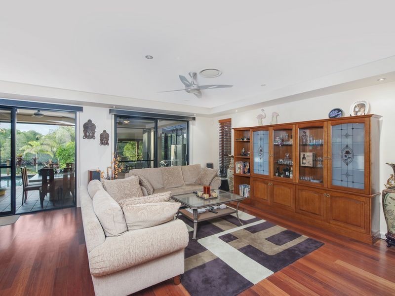 2339 Cressbrook Drive, Hope Island QLD 4212