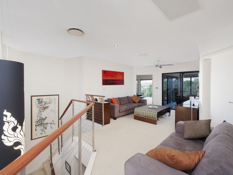 2339 Cressbrook Drive, Hope Island QLD 4212