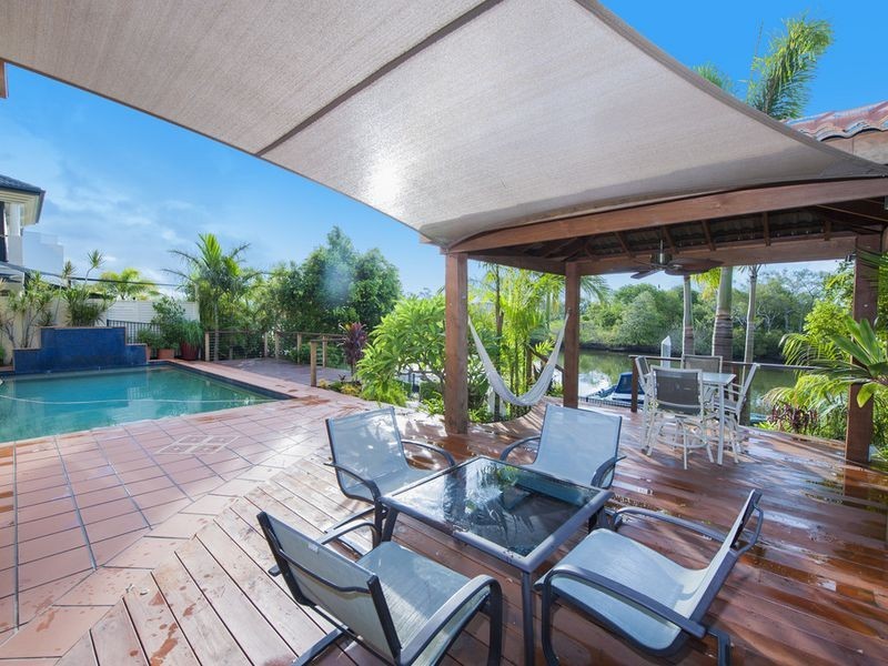 2339 Cressbrook Drive, Hope Island QLD 4212