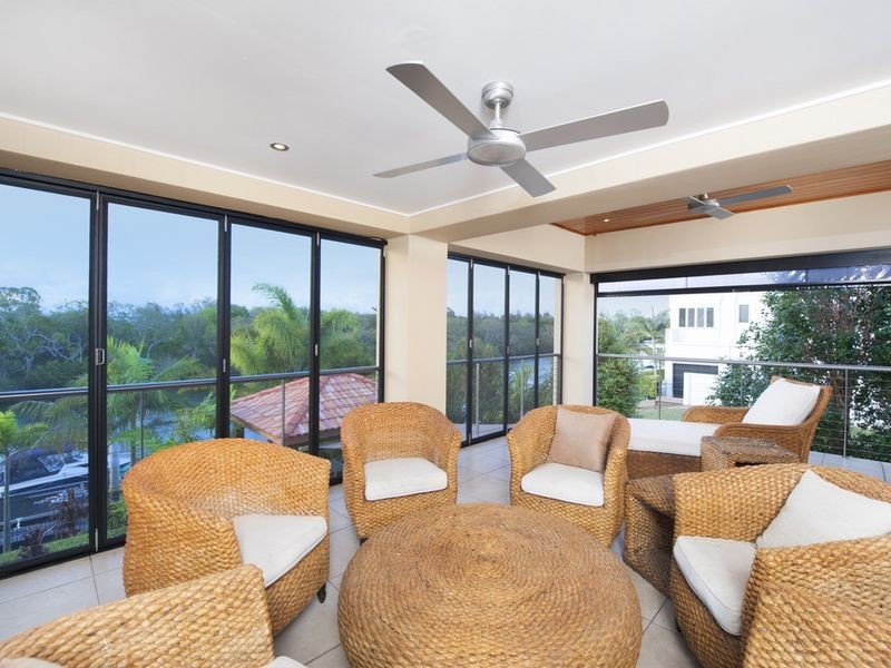 2339 Cressbrook Drive, Hope Island QLD 4212