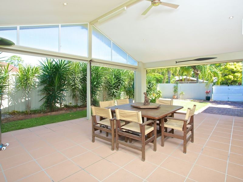 28 Sundown Drive, Paradise Point QLD 4216