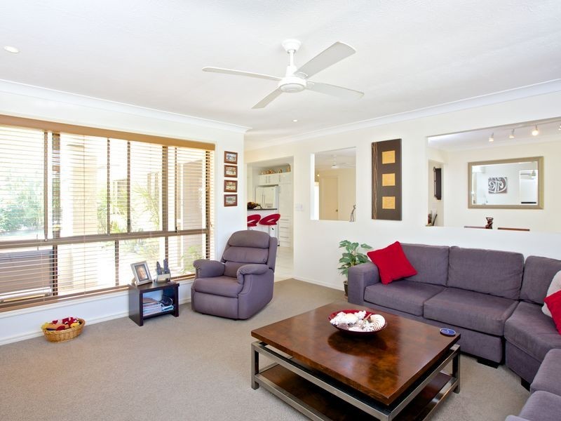 28 Sundown Drive, Paradise Point QLD 4216