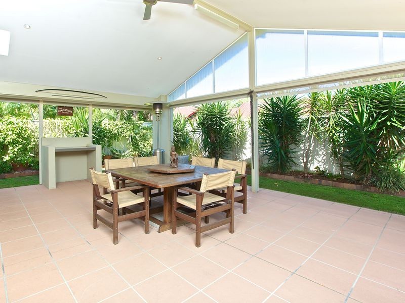 28 Sundown Drive, Paradise Point QLD 4216