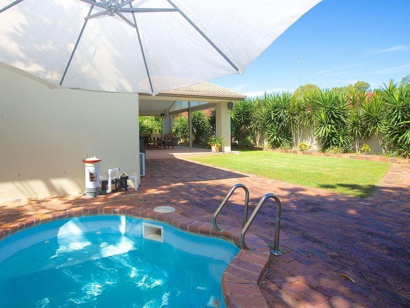 28 Sundown Drive, Paradise Point QLD 4216