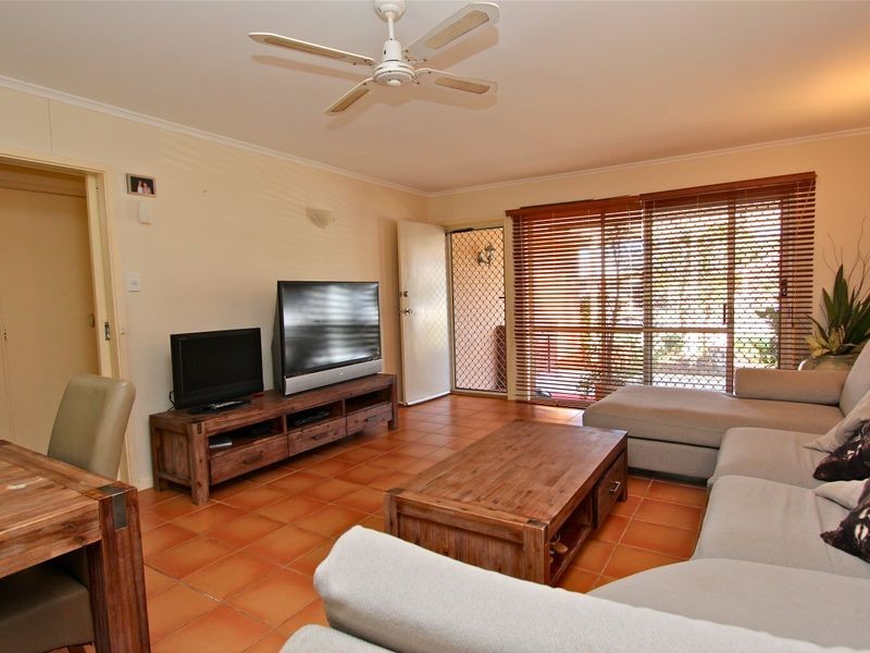 17 Shoveller Avenue, Paradise Point QLD 4216