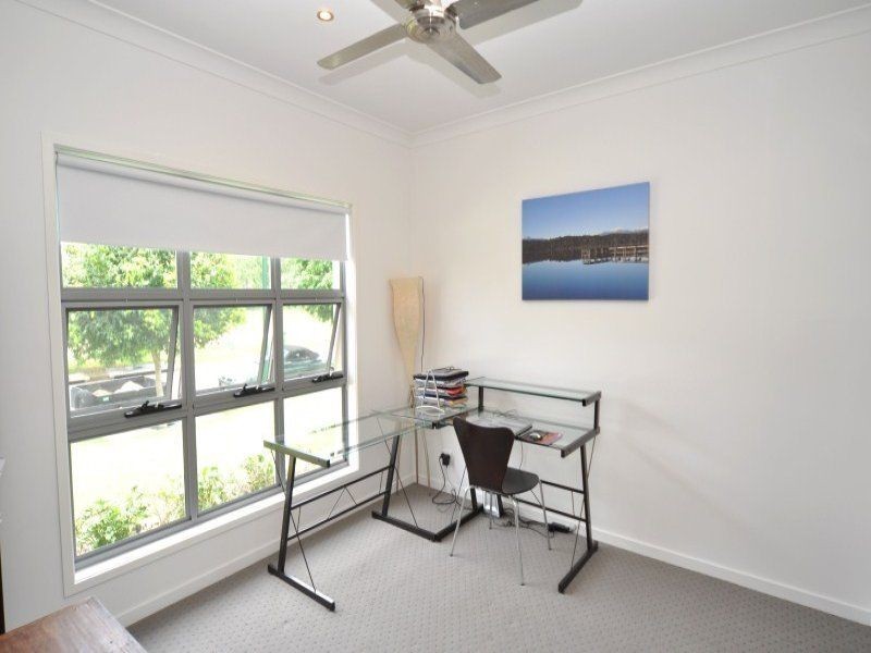 9 Rhodium Crescent, Hope Island QLD 4212