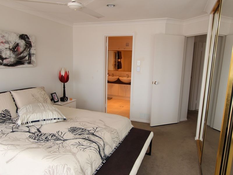 21/81 Boykambil Esplanade, Hope Island QLD 4212