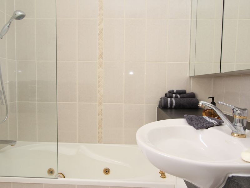 21/81 Boykambil Esplanade, Hope Island QLD 4212