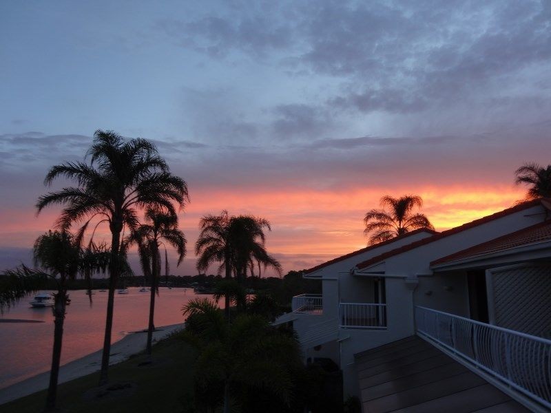 21/81 Boykambil Esplanade, Hope Island QLD 4212