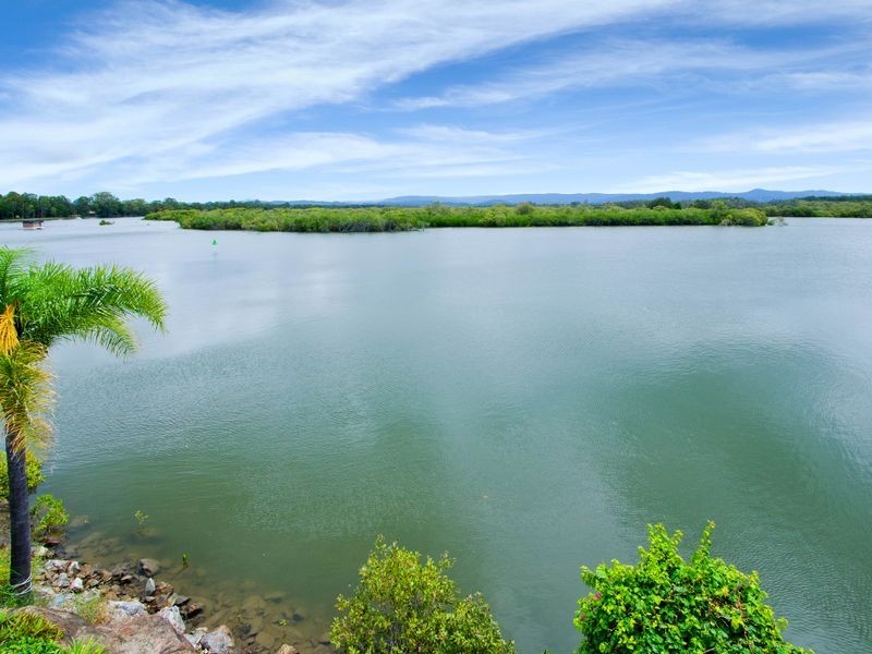 46 Tradewinds Av, Paradise Point QLD 4216