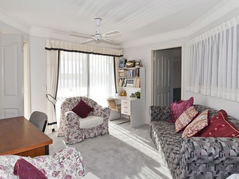 44 Tradewinds Avenue, Paradise Point QLD 4216