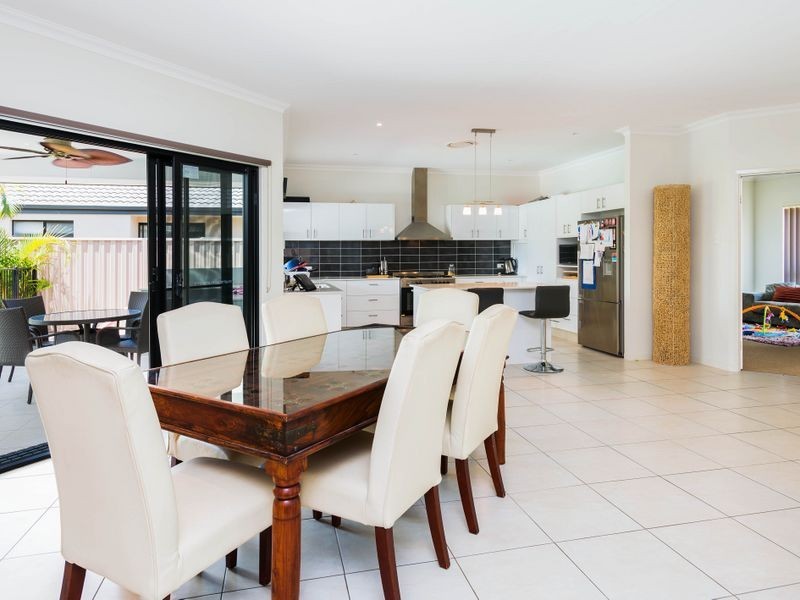 20 Iridium Drive, Hope Island QLD 4212