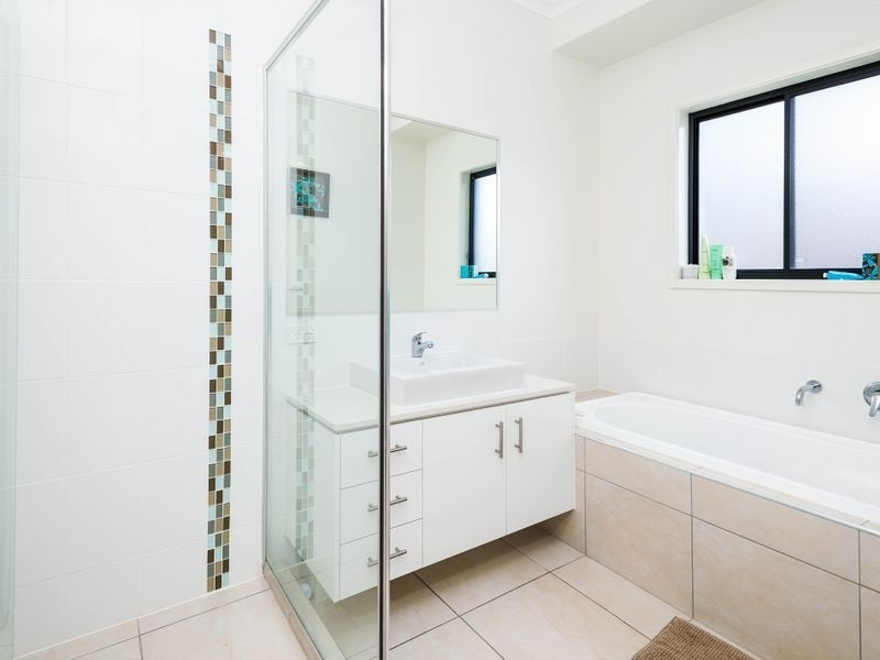 20 Iridium Drive, Hope Island QLD 4212