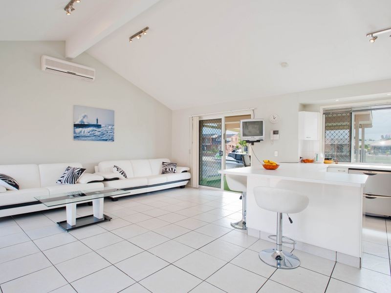 12 Marco Polo Place, Hollywell QLD 4216