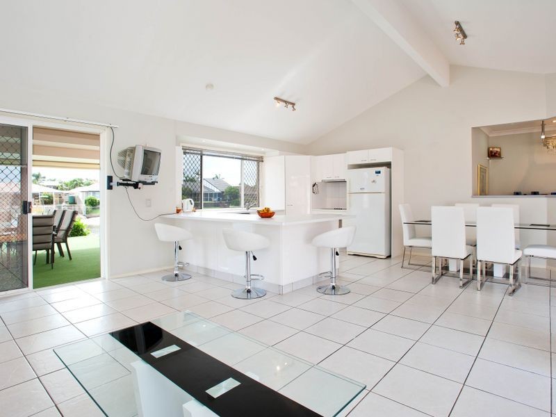 12 Marco Polo Place, Hollywell QLD 4216