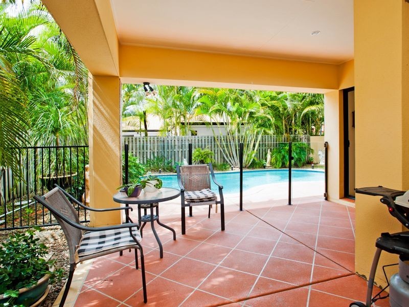 6 Joel Court, Helensvale QLD 4212