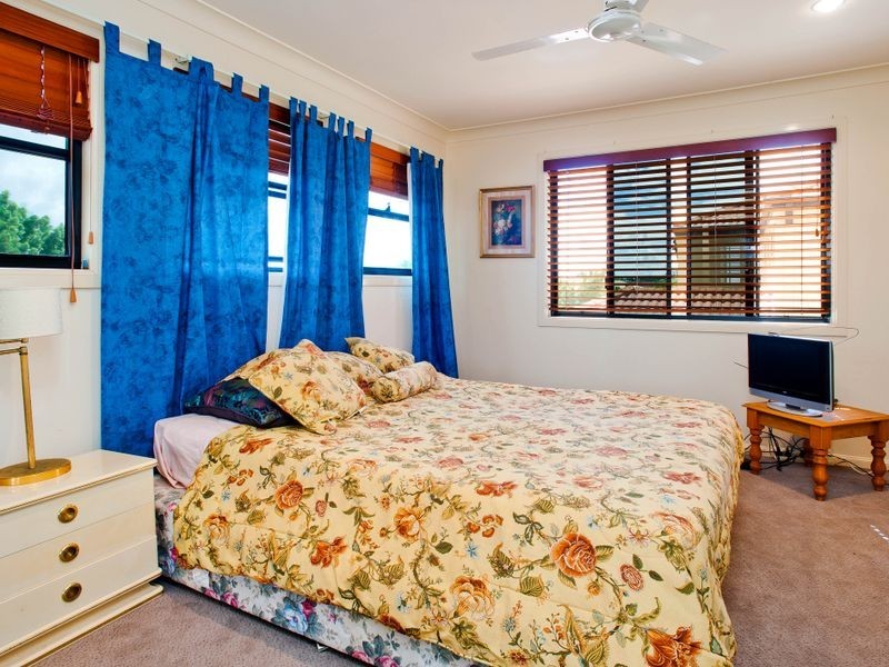 6 Joel Court, Helensvale QLD 4212