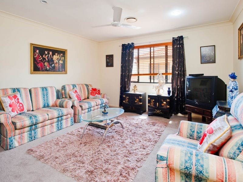 6 Joel Court, Helensvale QLD 4212