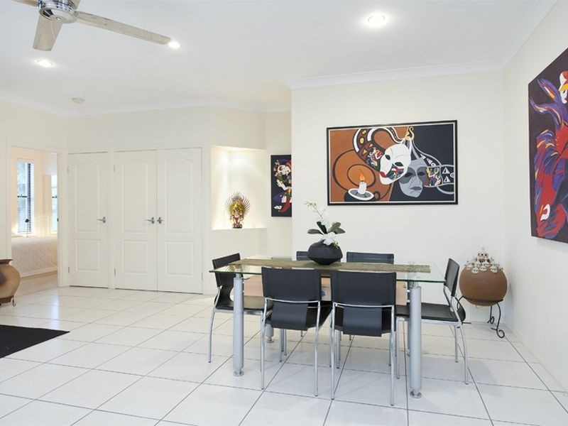 14 Joel Court, Helensvale QLD 4212