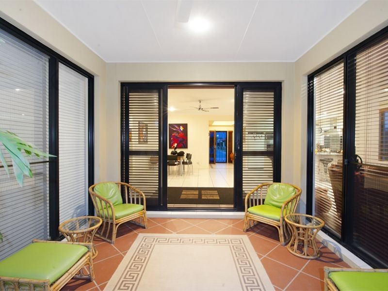 14 Joel Court, Helensvale QLD 4212