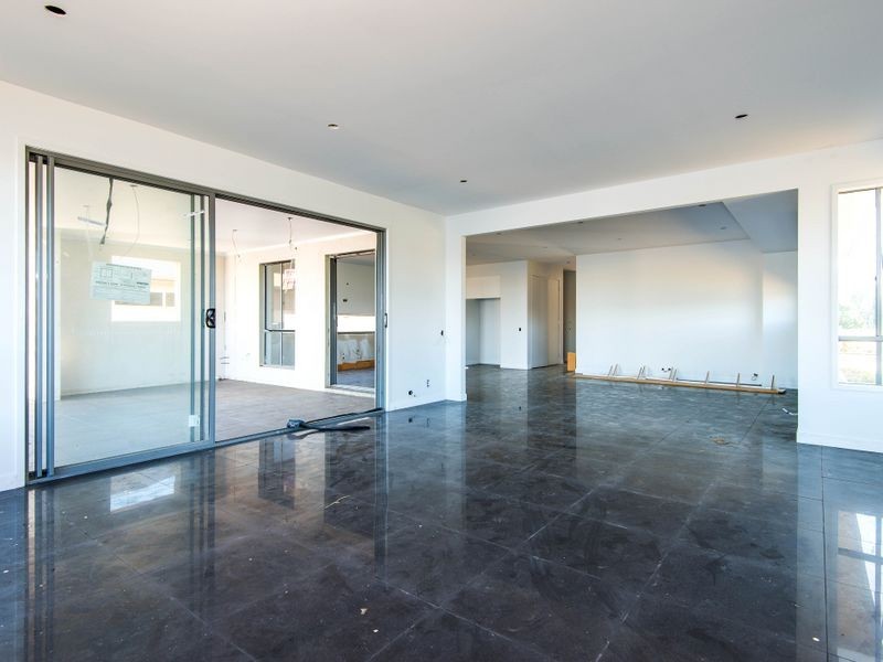 124 The Peninsula, Helensvale QLD 4212