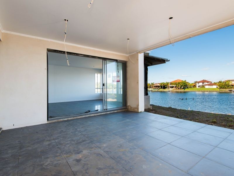 124 The Peninsula, Helensvale QLD 4212