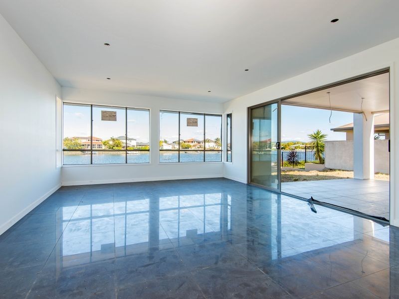 124 The Peninsula, Helensvale QLD 4212