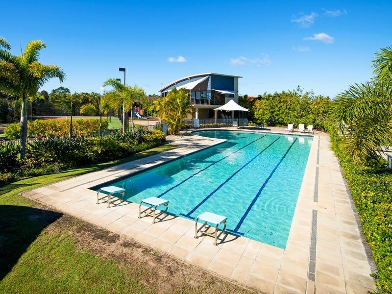 124 The Peninsula, Helensvale QLD 4212
