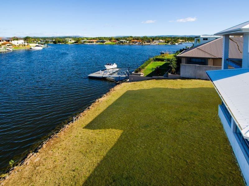 124 The Peninsula, Helensvale QLD 4212