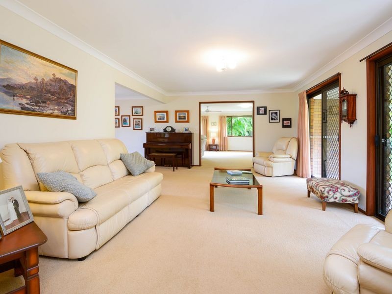 45 Uplands Drive, Parkwood QLD 4214