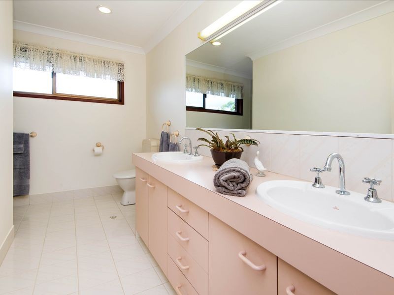 45 Uplands Drive, Parkwood QLD 4214