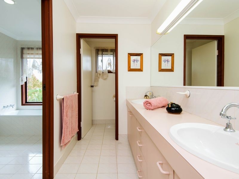 45 Uplands Drive, Parkwood QLD 4214