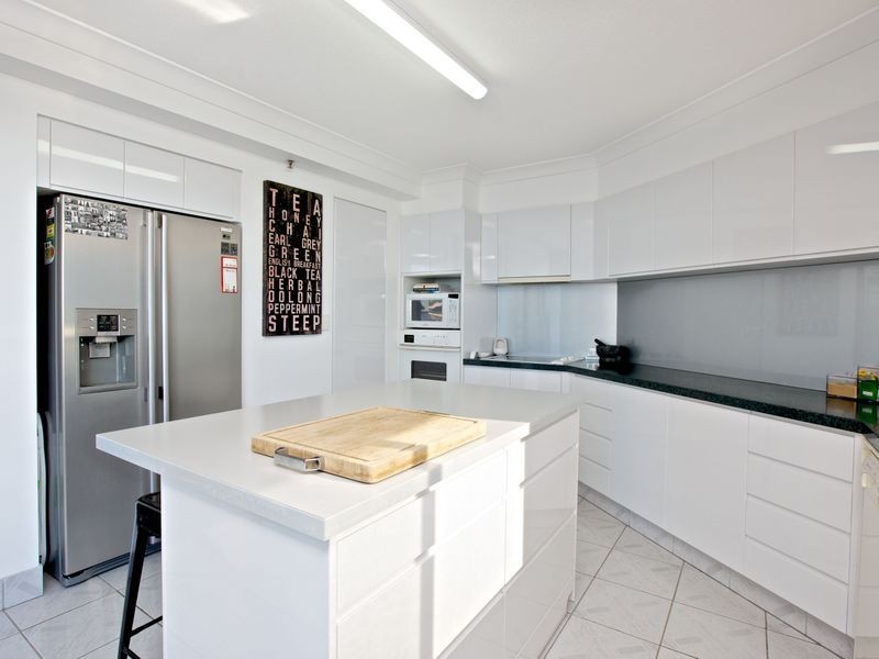 21/21 Bayview Street, Runaway Bay QLD 4216