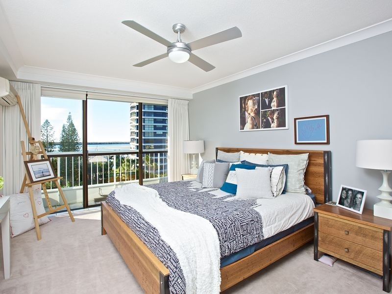 21/21 Bayview Street, Runaway Bay QLD 4216