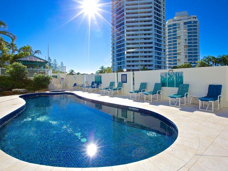 21/21 Bayview Street, Runaway Bay QLD 4216