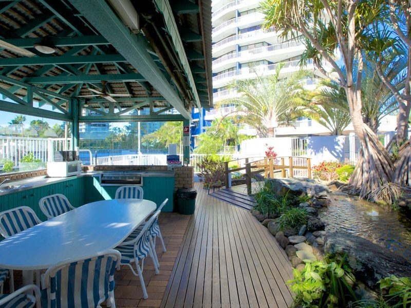 21/21 Bayview Street, Runaway Bay QLD 4216