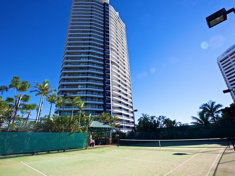 21/21 Bayview Street, Runaway Bay QLD 4216