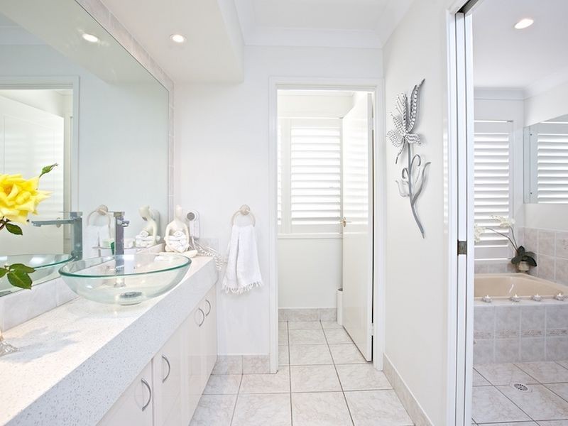 74 Burrendong Road, Coombabah QLD 4216