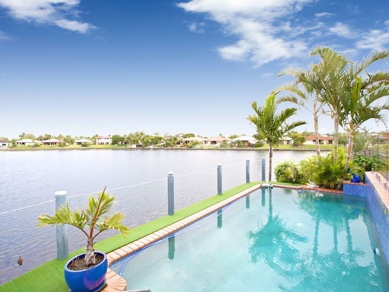 74 Burrendong Road, Coombabah QLD 4216