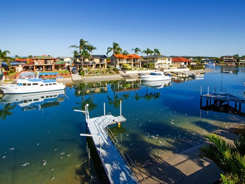 52 Oxley Drive, Paradise Point QLD 4216