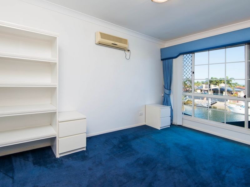 52 Oxley Drive, Paradise Point QLD 4216