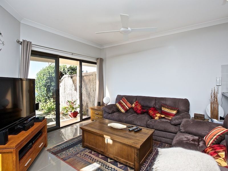 12/81 Boykambil Esplanade North, Hope Island QLD 4212