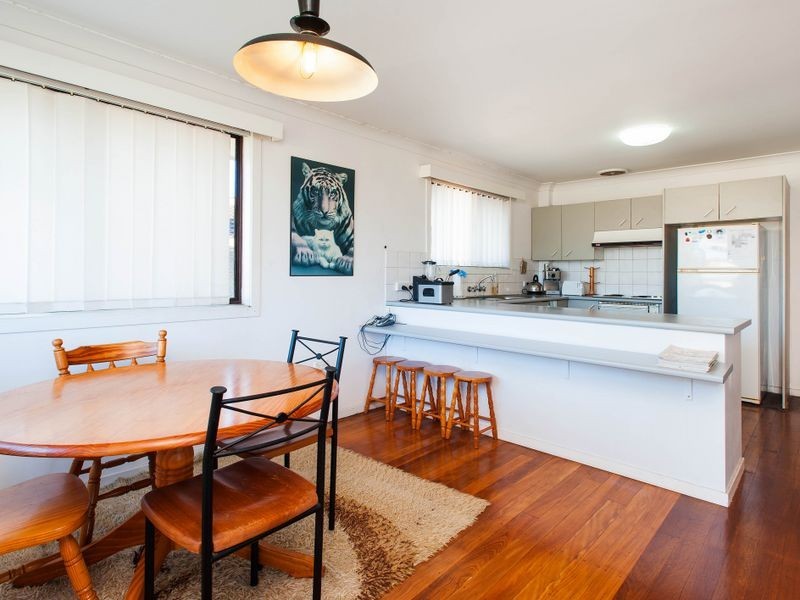 29 Donald Avenue, Paradise Point QLD 4216