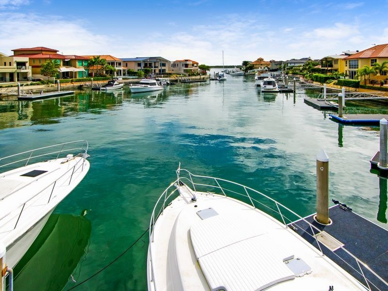 24 The Sovereign Mile, Sovereign Islands QLD 4216