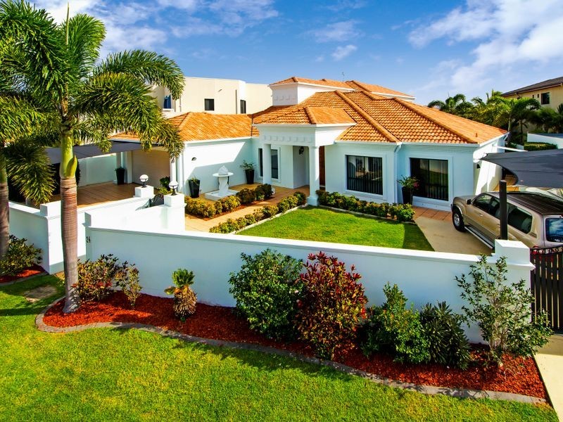 24 The Sovereign Mile, Sovereign Islands QLD 4216